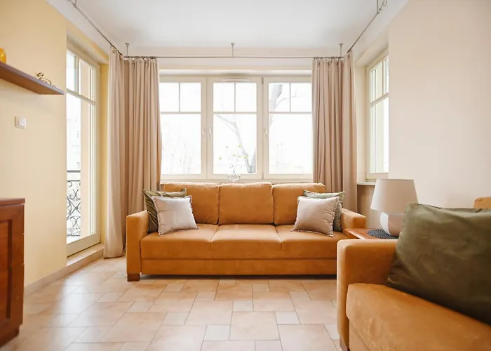 Spacious Victus With Parking And Balcony In Sopot By Noclegi Renters